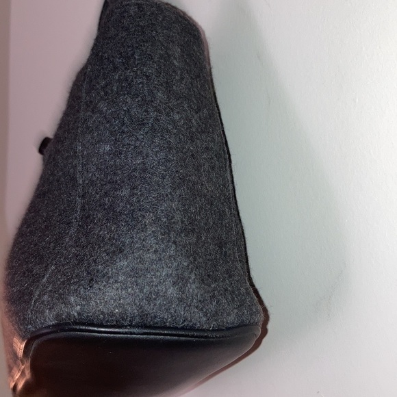 Coach • Charcoal Grey Wool with Black Accents - Picture 4 of 12